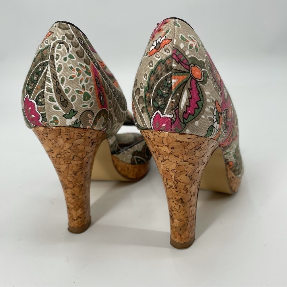 Kenneth Cole Reaction Paisley Peep Toe Heels - Picture 3 of 15